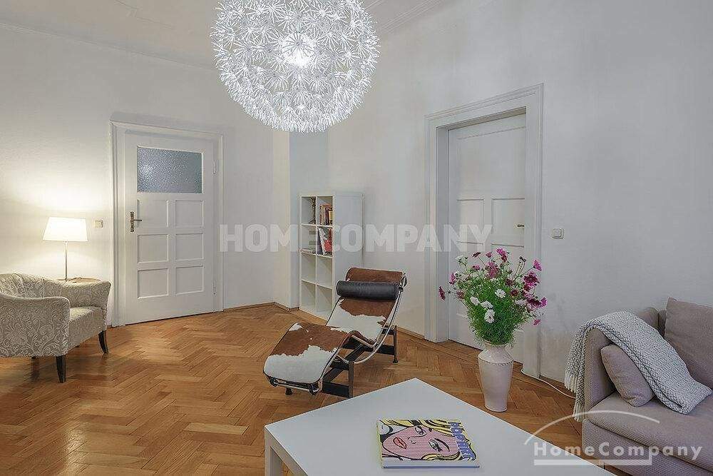 ***Möblierte 4-Zimmer-Altbauwohnung mit Balkon und 2 Bädern in München-Neuhausen