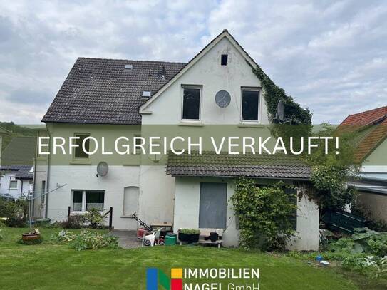 Sanierungsbedürftiges Zweifamilienhaus in Vlotho!