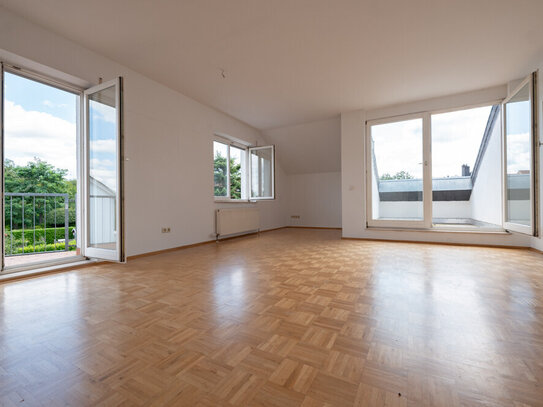 Zwei Zimmer Küche Bad Terrasse und Balkon in 3-Familienhaus