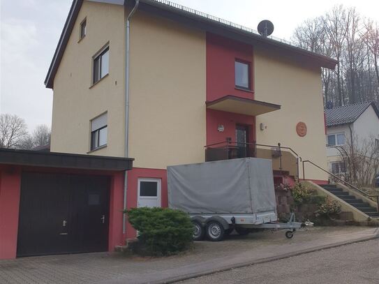 Eisingen Zweifamilienhaus mit in ruhiger, sonniger Lage