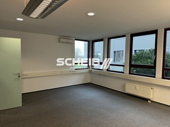 #Einzelbüro #Stellplätze #modern