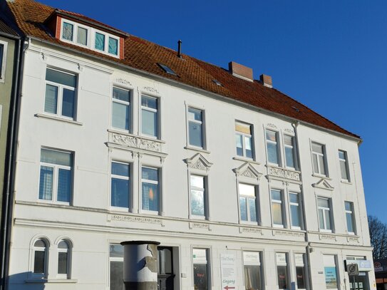 037/008 Schöne 3 ZKB + Balkon EG links Wohnung zu vermieten