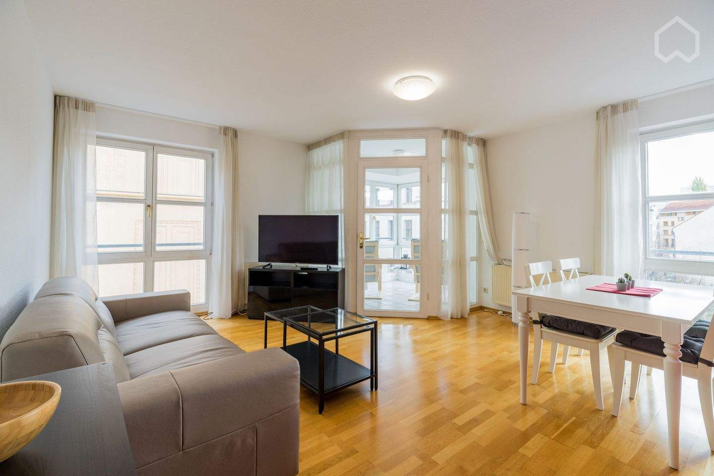 Erkerwohnung mit Blick auf Park in zentralster Citylage - Photo 1