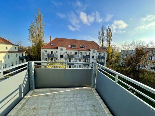 ***Helle 2-Zimmer-Wohnung mit Balkon, Eichenparkett & Tageslichtbad in Leipzig-Lindenthal***