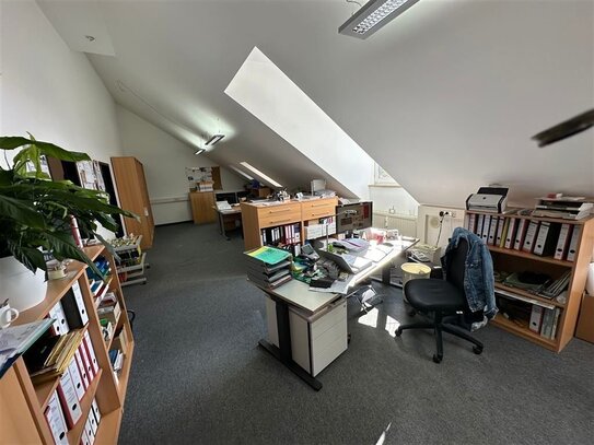 DG-Büro-Studio 6 Zimmer