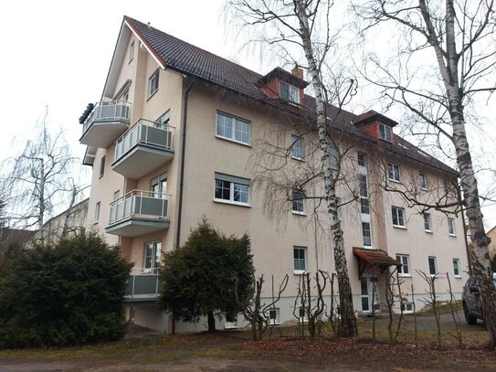 1-R-Whg mit Balkon und Einbauküche in ruhiger, grüner Lage, Stellplatz