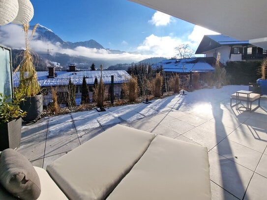 Blick frei! Hochklassisches Wohnen mit großen Terrassenflächen und herrlichem Ausblick