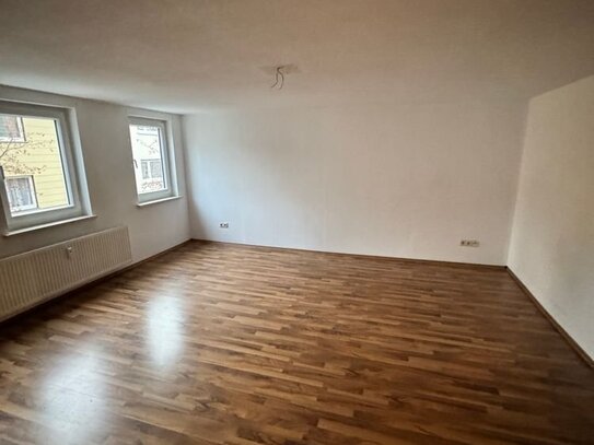 3 Zimmer Wohnung mit EBK und großer Terrasse in der Stadtmitte