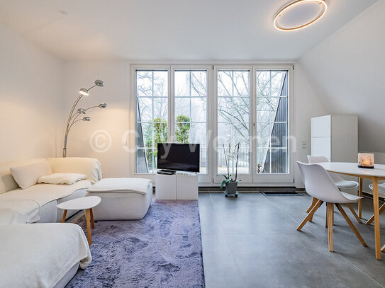 Modern möblierte Wohnung mit Dachterrasse in Hamburg-Blankenese