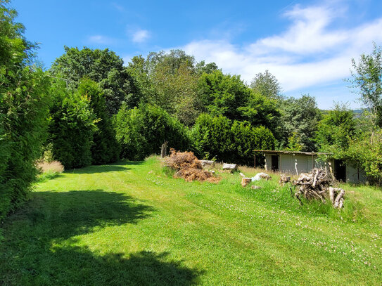 MANNELLA *Wohnen in Höhenlage von Rosbach* Eckgrundstück in ruhiger Seitenstraßenlage mit Talblick