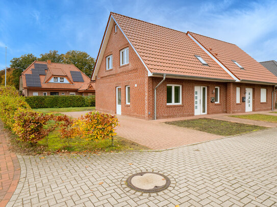 Doppelhaus im charmanten Oberlangen