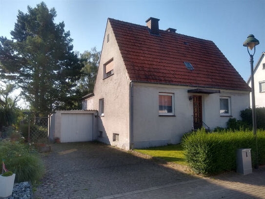 *RESERVIERT!* Gartenliebhaber und Handwerker aufgepasst: Freistehendes Einfamilienhaus mit großzügigem Grundstück in We…