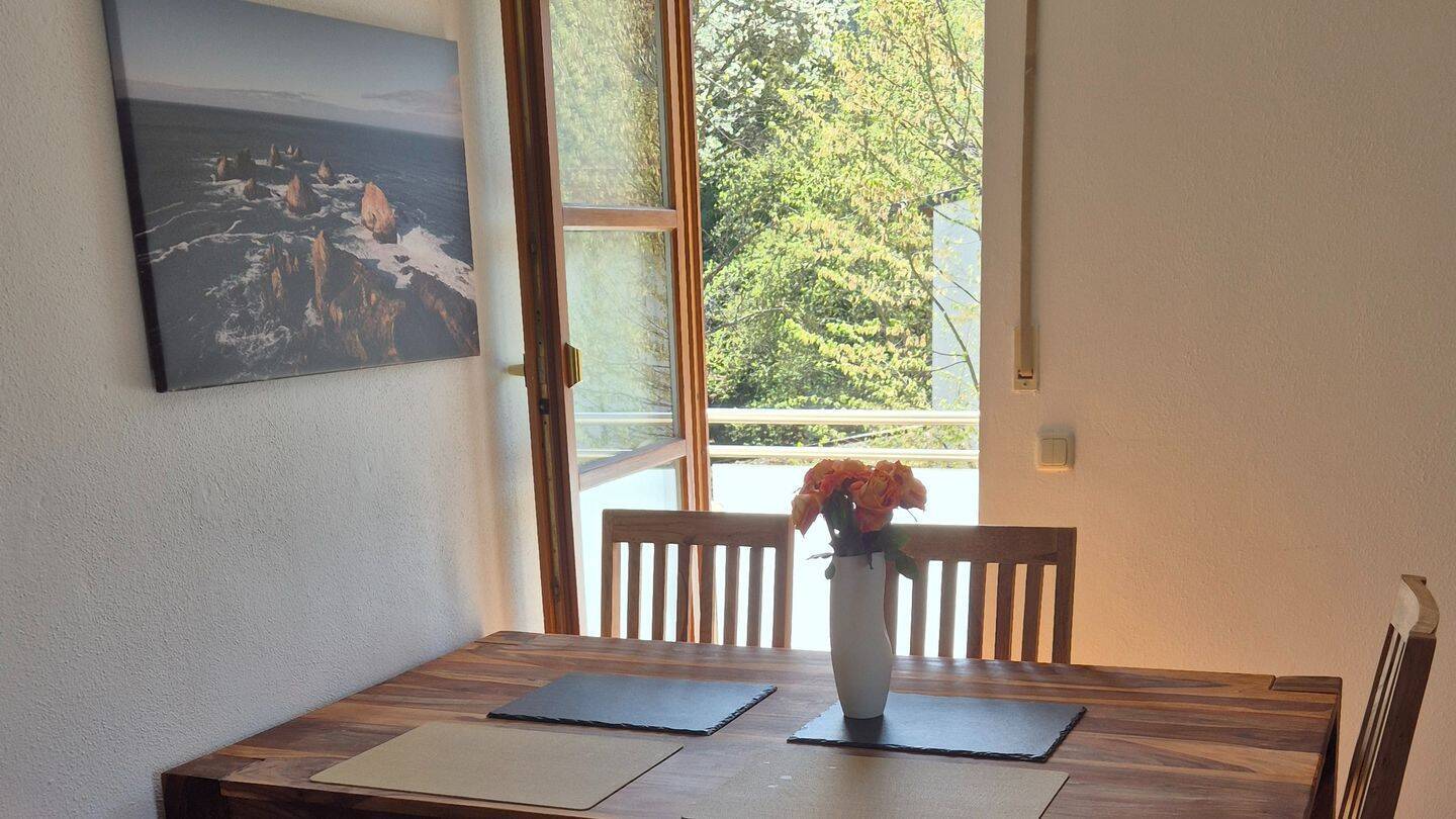                                                               Sonnige 2 Zimmerwohnung mit Balkon in Herrsching                                                       in Herrsching am Ammersee (Starnberg)