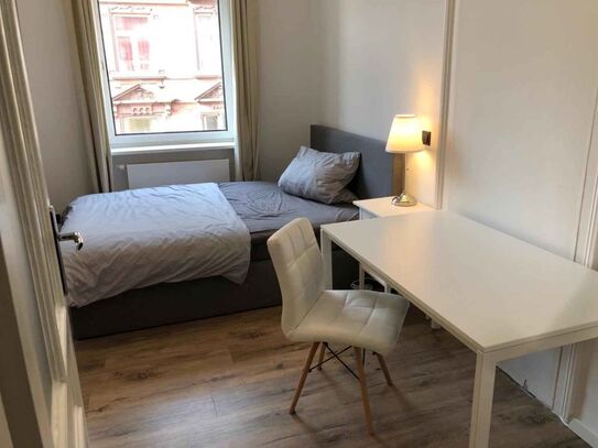 Private Room in Brückenviertel, Frankfurt