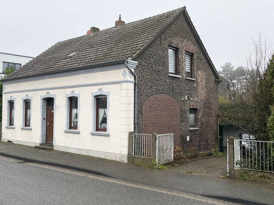 Historisches Einfamilienhaus im Herzen von Moers-Kapellen mit Platz für die ganze Familie!