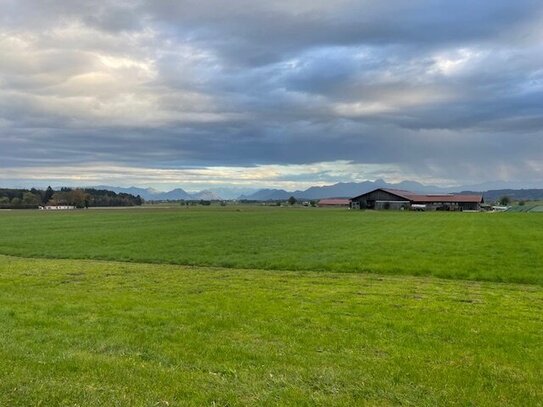 Sonniges Grundstück mit Blick auf den Wendelstein, für ein Doppelhaus oder großes EFH