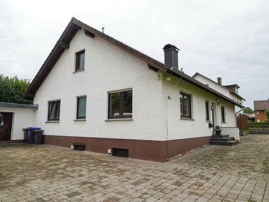 Geräumiges Einfamilienhaus in zweiter Reihe in Pivitsheide