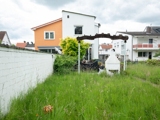 Dreieich-Sprendlingen: 2-FH, EG Wohnung frei