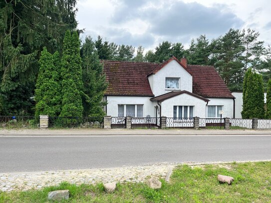 Benz auf Usedom, Wohn- und Gewerbeobjekt mit großen Lagerhallen und ehemaliger Schmiede