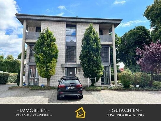 RESERVIERT!! MODERNE UND GUT GESCHNITTE 3- ZI. WHG BALKON MIT KANALBLICK, TIEFGARAGEN-STELLPLATZ