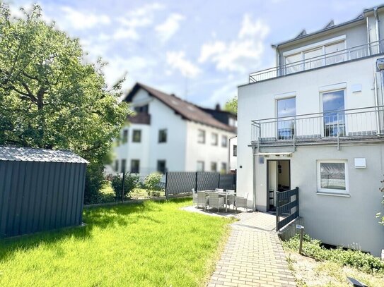 ** LAGE - LAGE - LAGE!!** - **SONNENDURCHFLUTETES STADTHAUS MIT DACHTERRASSE UND BALKON**