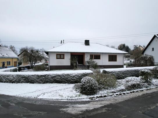 RESERVIERT Freistehender Bungalow mit Terrasse, Garten und Garage in Gondelsheim RESERVIERT