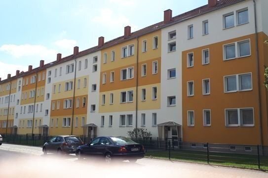 Top sanierte 2 Raum Wohnung mit großem Balkon