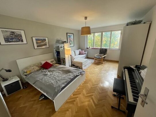 Helle großzügige 1.5 Zimmer Wohnung mit Münsterblick ULM-MITTE