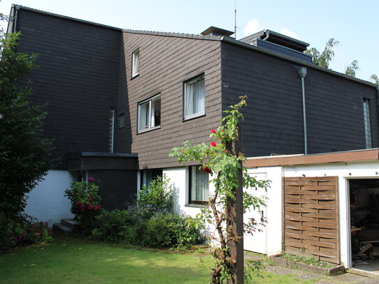 Freistehendes Einfamilienhaus, mit Dreifamilienhaus auf einem Erbbaugrundstück in Marl-Polsum