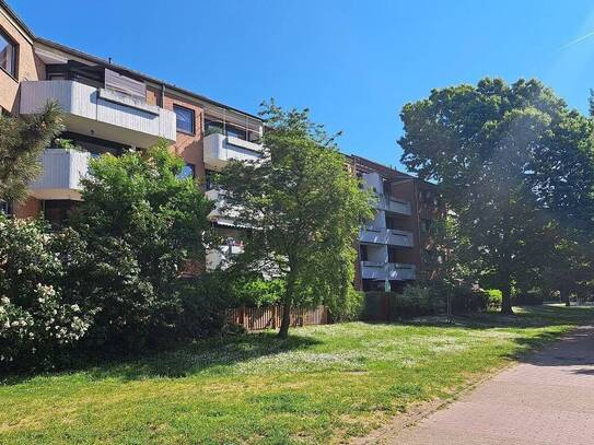 Attraktive, modernisierte Wohnung mit großem Balkon