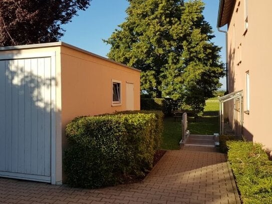 3-Zi-Wohnung mit Terrasse und Garten