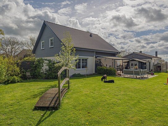 Vielseitiges Raumwunder mit Weitblick - modernisiertes Einfamilienhaus mit Einliegerwohnung