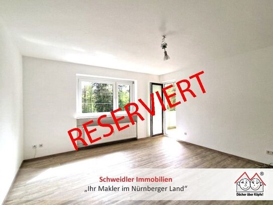 3 Räume plus Einbauküche, Wannenbad und Sonnenloggia, schick renoviert, in Röthenbach a.d. Pegnitz