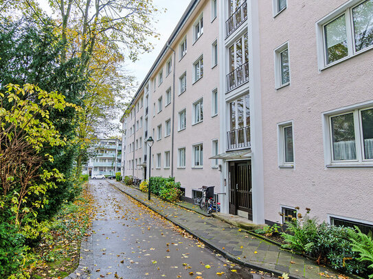 Ansprechende 3-Zimmer-Wohnung in begehrter Lage in Düsseldorf Oberkassel sucht neuen Eigentümer.