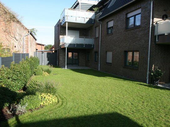 Großzügige Wohnung EG (128 m², 4 Zimmer, seniorengercht) nach neuestem Stand in Scheeßel mit großer Terrasse in Süd- We…