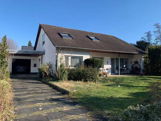 SANKT AUGUSTIN NIEDERBERG, freist. Einfamilienhaus, ca. 140 m² Wfl., 5 Zimmer, 627 m² GrSt. Garage