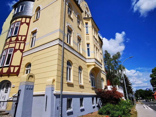 Große DG Wohnung in Jugendstil Villa mit 131 qm + 90 qm Nutzfläche im Spitzboden