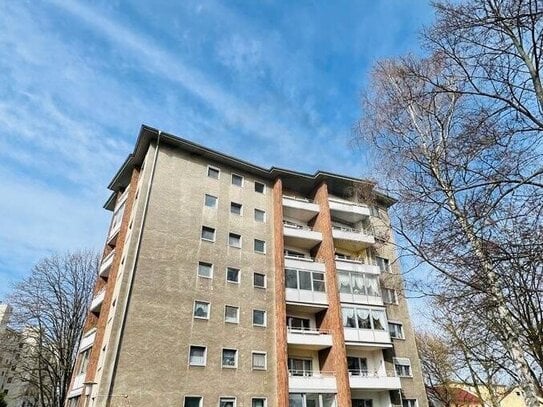 Bezugsfreie Einzimmerwohnung mit sonnigen Balkon in Reinickendorf - "Provisionfrei"-