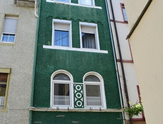 Romantisches Stadthaus mit Dachterrasse und Nebengebäude in Zell (Mosel)