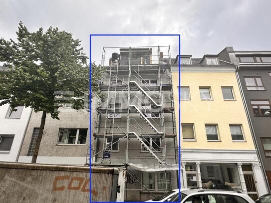 Kapitalanleger aufgepasst! Entwicklungsstarkes Stadthaus in Nippes