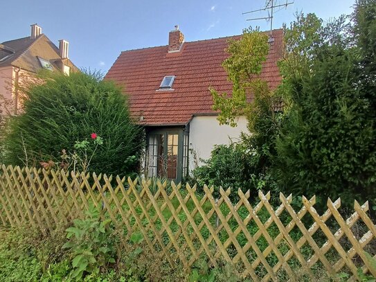 Einfamilienhaus mit "verwunschenem" Garten in Fürth-Unterfürberg