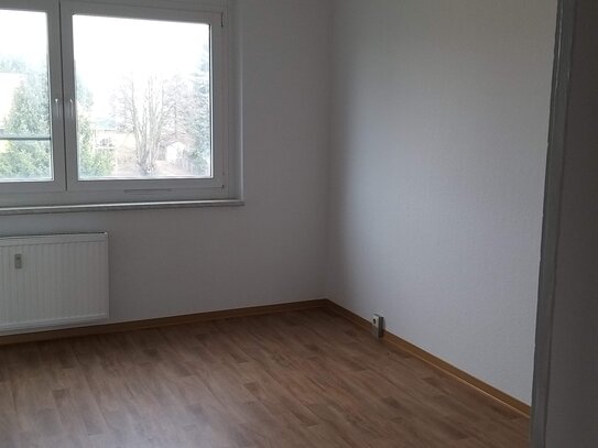 2-Raum-Wohnung renoviert mit neuem Bad und Balkon