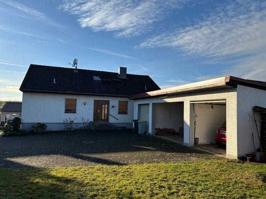 Einfamilienhaus in bester Lage mit Gästehaus