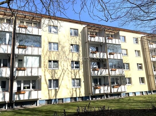 Gepflegte Eigentumswohnung mit 3 separat begehbaren Zimmern und Balkon in der Rostocker Südstadt