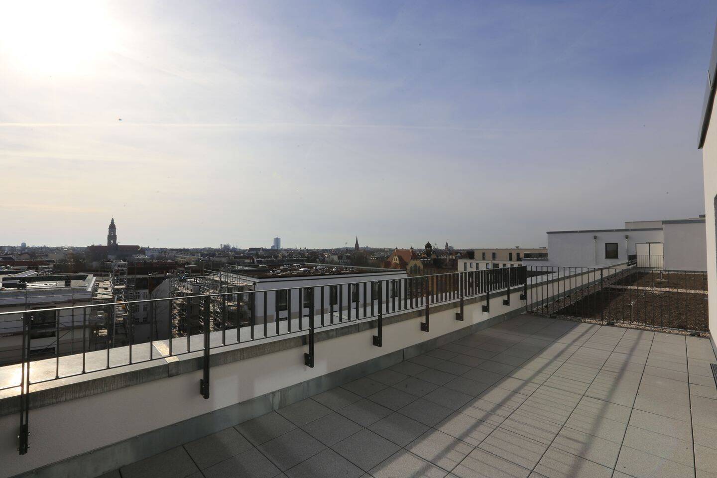Smyles Living - Stilvolles Zuhause für zwei mit Blick über Friedenau - Foto 1