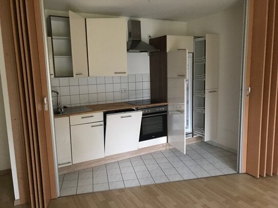 Singlewohnung in ruhiger Lage mit Terrasse, Einbauküche und Blick ins Grüne