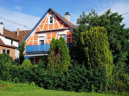 Wohnhaus mit Werkstattanbau und großer Garage mit Nebenraum