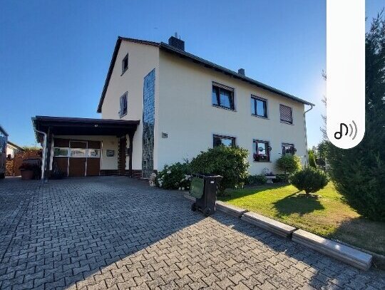 Großzügige 1.OG 4.5 Zimmer Wohnung 105m² mit Balkon Südseite in Obergrenzebach/Frielendorf-privat