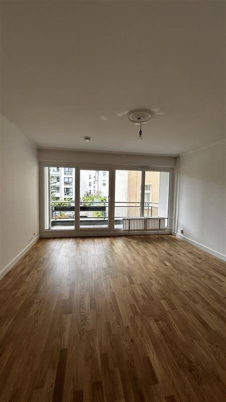 Attraktive 2-Zimmer-Wohnung mit Balkon in Berlin-Charlottenburg - Foto 1
