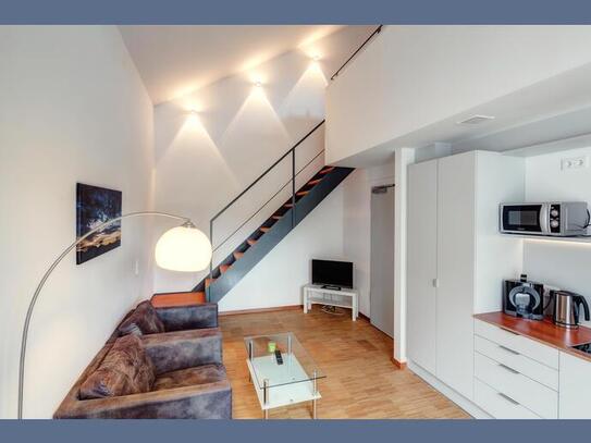 Möbliert: Moderne Maisonette-Galerie Wohnung